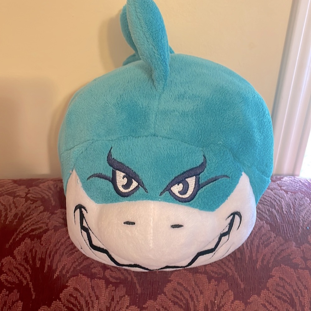 NWOT Comfy Critters Shark Wearable Stuffed Animal
